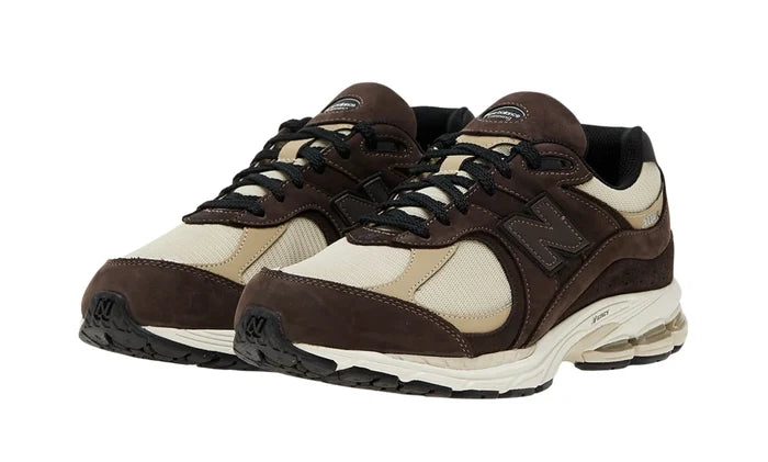 New Balance 2002R Gore-Tex Black Coffee NEW BALANCE 2002R