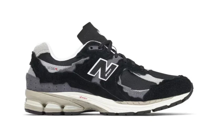 New Balance 2002R Protection Pack Black Grey NEW BALANCE 2002R
