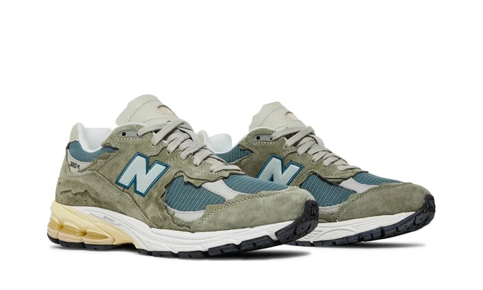 New Balance 2002R Protection Pack Mirage Grey NEW BALANCE 2002R
