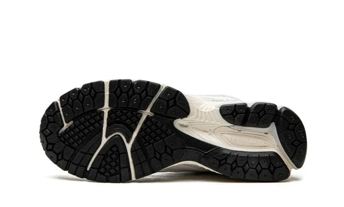 New Balance 2002R White Natural Indigo NEW BALANCE 2002R