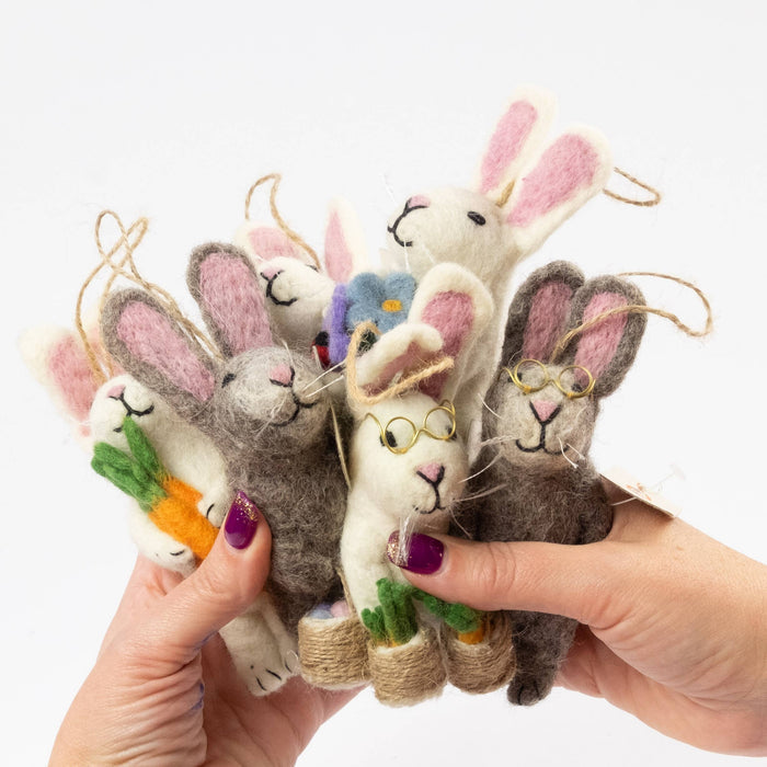 Ornament - Bunny with glasses and baskets