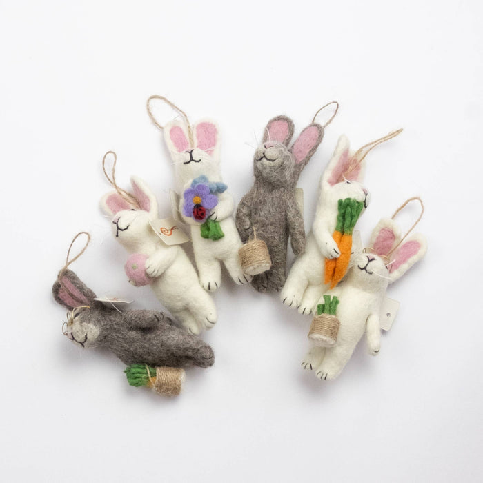 Ornament - Bunny with glasses and baskets